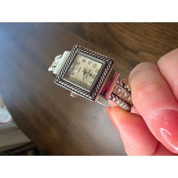 Women's Bella & Rose Quartz Bracelet Watch (need a replacement battery) - Picture 14 of 16